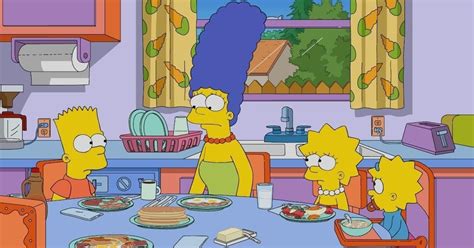 TikTok User’s Homemade Marge Simpson Halloween Costume 